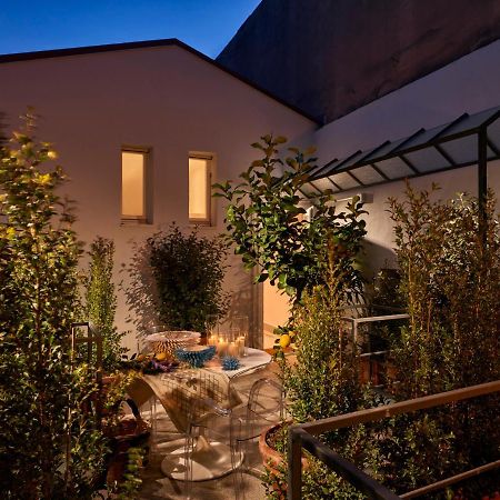 Right House - Indipendent In Characteristic Marina District Apartment Cagliari Bagian luar foto