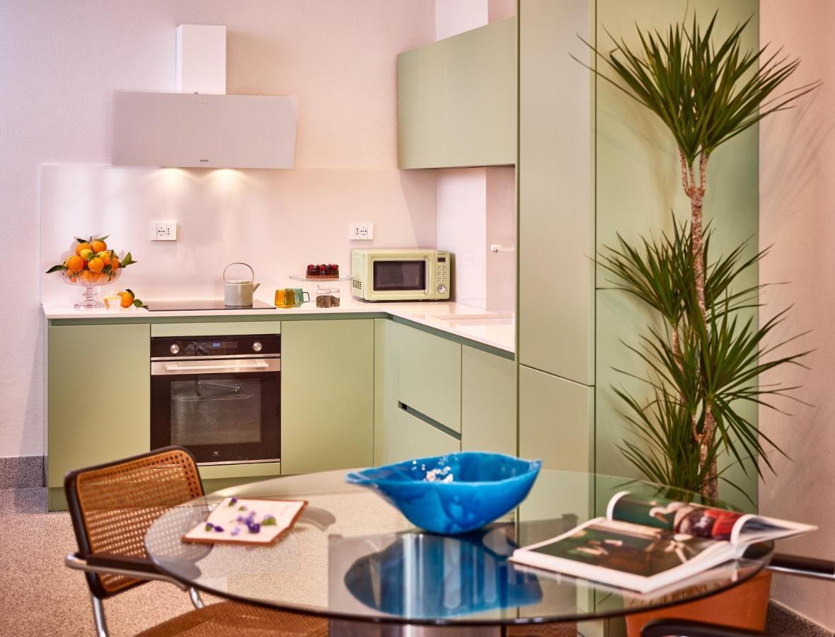 Right House - Indipendent In Characteristic Marina District Apartment Cagliari Bagian luar foto