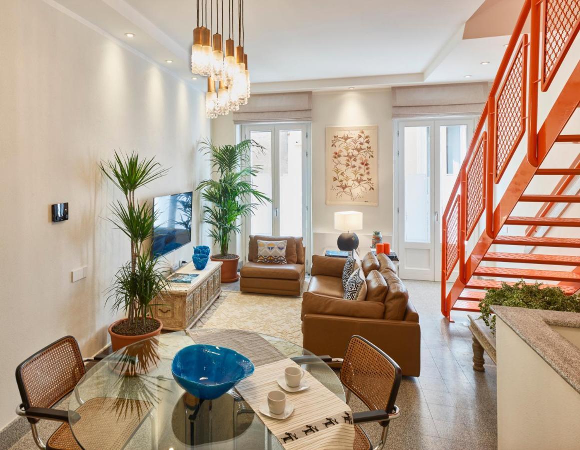 Right House - Indipendent In Characteristic Marina District Apartment Cagliari Bagian luar foto
